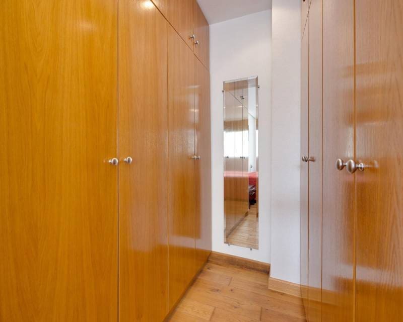 Ático de 3 habitaciones en Torrevieja en venta con garaje - 310.969 € (Ref: 10098870)