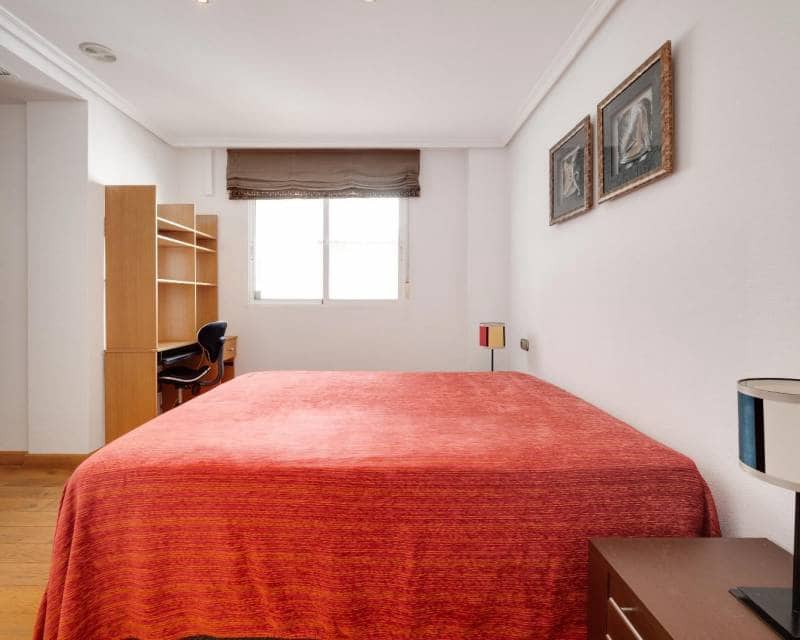 Ático de 3 habitaciones en Torrevieja en venta con garaje - 310.969 € (Ref: 10098870)