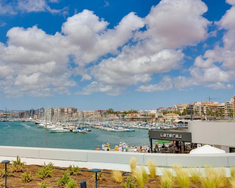 Ático de 3 habitaciones en Torrevieja en venta con garaje - 310.969 € (Ref: 10098870)