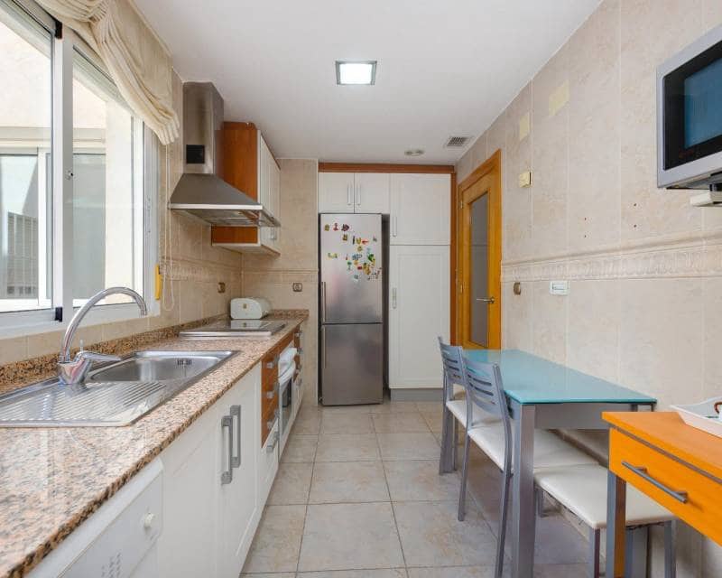 Ático de 3 habitaciones en Torrevieja en venta con garaje - 310.969 € (Ref: 10098870)