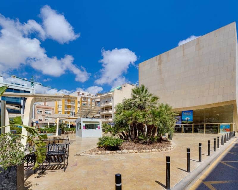 Ático de 3 habitaciones en Torrevieja en venta con garaje - 310.969 € (Ref: 10098870)