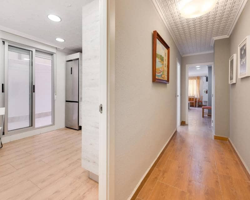 2 soveværelse Lejlighed til salg i Torrevieja - € 214.969 (Ref: 10098871)