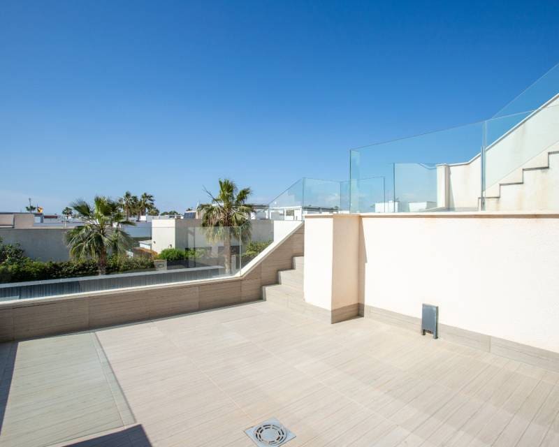 Chalet de 3 habitaciones en Ciudad Quesada en venta con piscina - 389.000 € (Ref: 10099031)