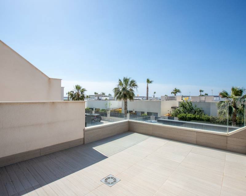 Chalet de 3 habitaciones en Ciudad Quesada en venta con piscina - 389.000 € (Ref: 10099031)