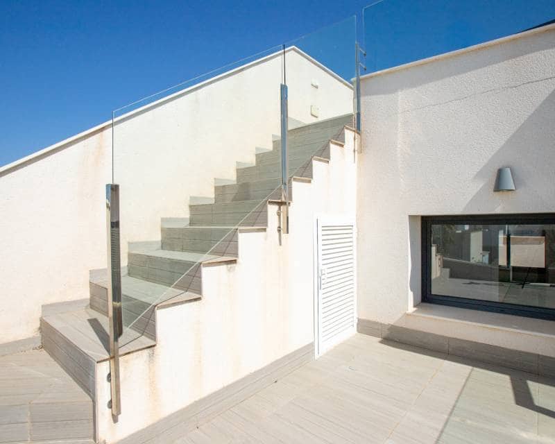 Chalet de 3 habitaciones en Ciudad Quesada en venta con piscina - 389.000 € (Ref: 10099031)