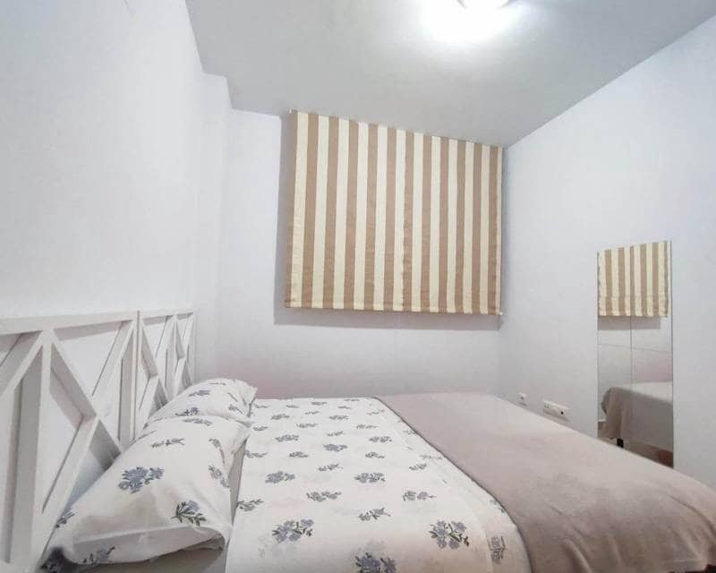 Garage till salu i Orihuela Costa - 225 000 € (Ref: 10101353)