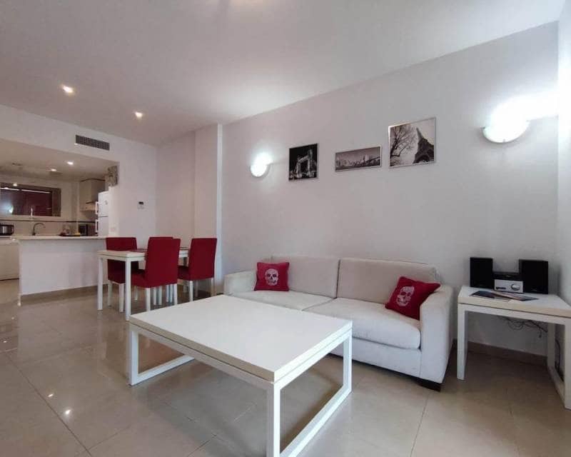 Garage till salu i Orihuela Costa - 225 000 € (Ref: 10101353)