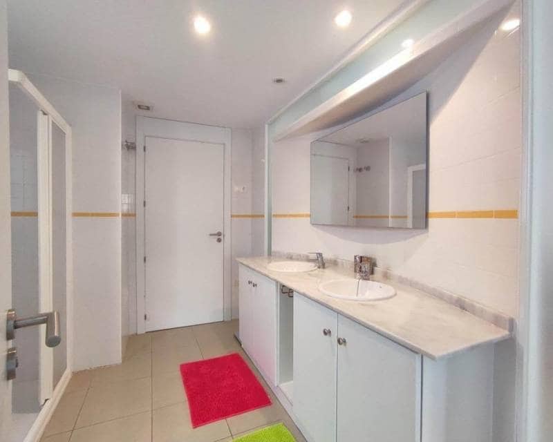 Garage till salu i Orihuela Costa - 225 000 € (Ref: 10101353)