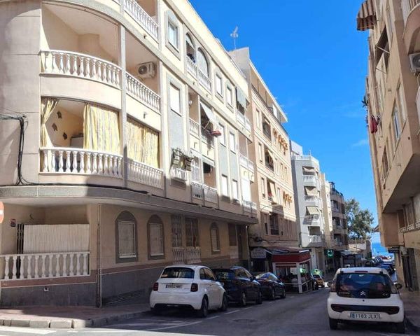 3 soveværelse Lejlighed til salg i Playa de los Locos, Torrevieja - € 225.000 (Ref: 10101355)