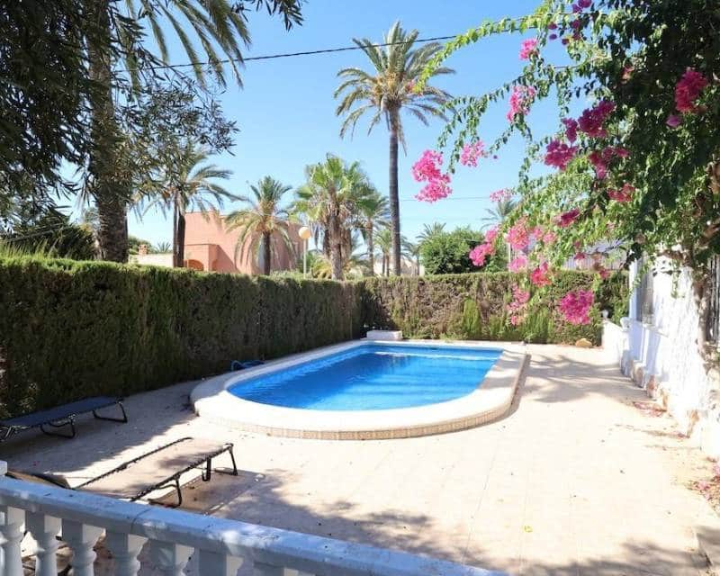 4 sovrum Villa till salu i Cabo Roig med pool garage - 749 000 € (Ref: 10101356)