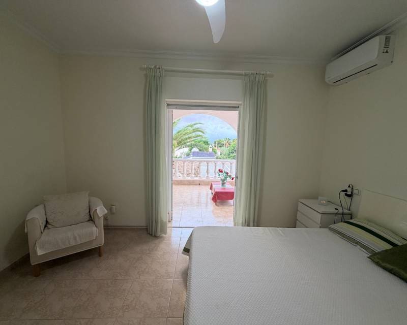Chalet de 5 habitaciones en Ciudad Quesada en venta con piscina - 770.000 € (Ref: 10101358)