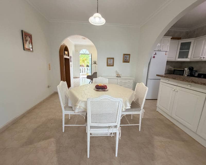 Chalet de 5 habitaciones en Ciudad Quesada en venta con piscina - 770.000 € (Ref: 10101358)
