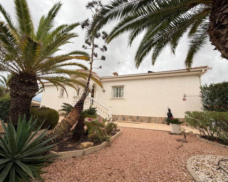 Chalet de 5 habitaciones en Ciudad Quesada en venta con piscina - 770.000 € (Ref: 10101358)