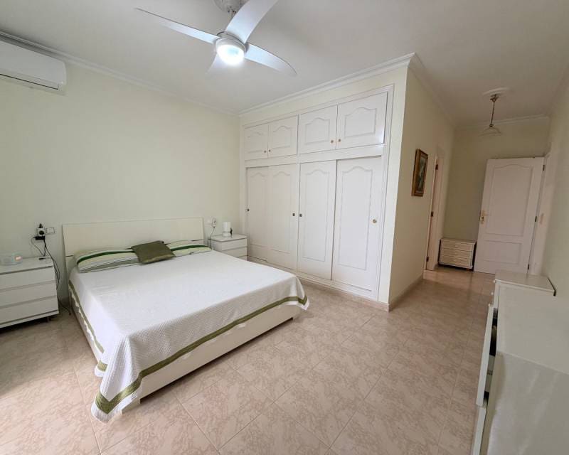 Chalet de 5 habitaciones en Ciudad Quesada en venta con piscina - 770.000 € (Ref: 10101358)