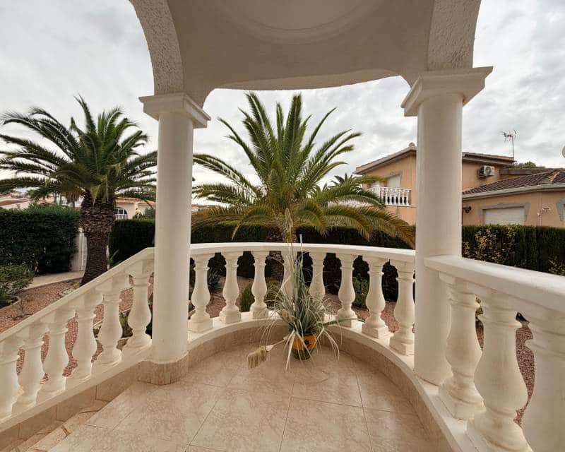 Chalet de 5 habitaciones en Ciudad Quesada en venta con piscina - 770.000 € (Ref: 10101358)