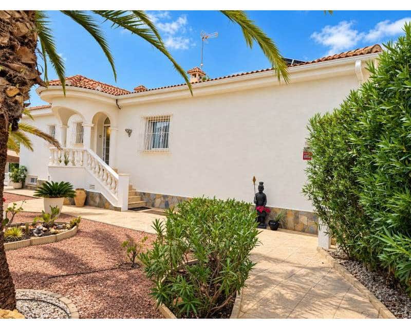 Chalet de 5 habitaciones en Ciudad Quesada en venta con piscina - 770.000 € (Ref: 10101358)