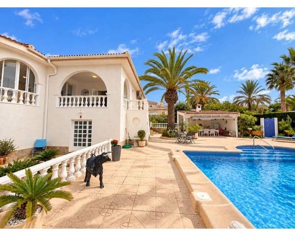 Chalet de 5 habitaciones en Ciudad Quesada, Rojales en venta con piscina - 770.000 € (Ref: 10101358)