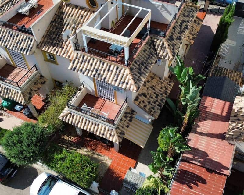 2 soveværelse Rækkehus til salg i Orihuela Costa med swimmingpool - € 239.900 (Ref: 10101359)