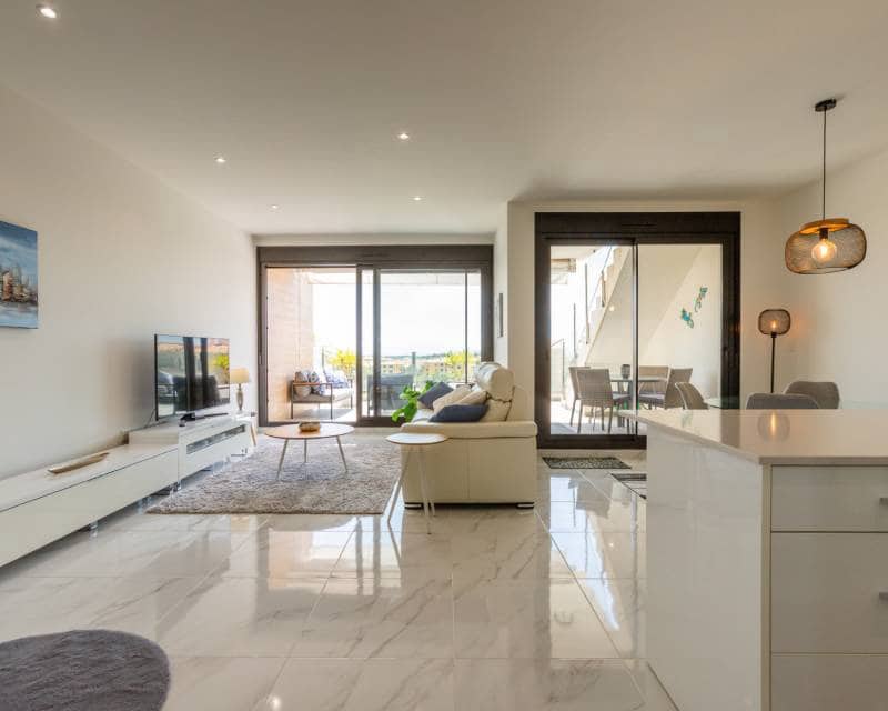 2 soveværelse Penthouse til salg i Villamartin med swimmingpool - € 375.000 (Ref: 10101362)