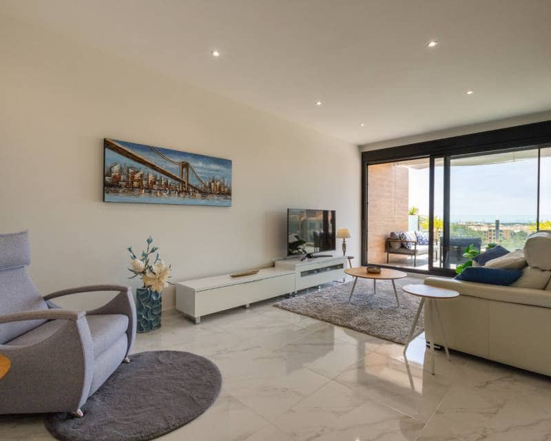 2 soveværelse Penthouse til salg i Villamartin med swimmingpool - € 375.000 (Ref: 10101362)