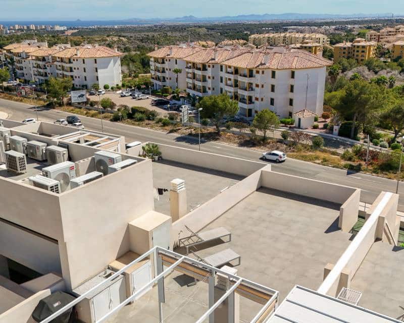 2 soveværelse Penthouse til salg i Villamartin med swimmingpool - € 375.000 (Ref: 10101362)