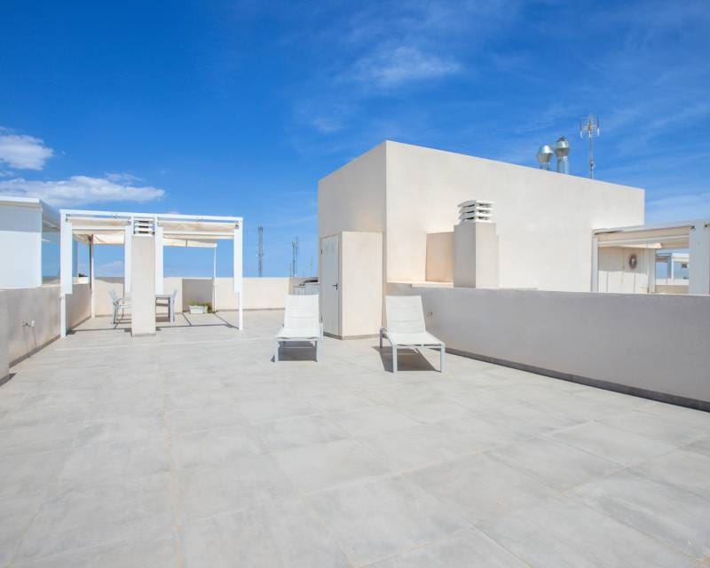 2 soveværelse Penthouse til salg i Villamartin med swimmingpool - € 375.000 (Ref: 10101362)
