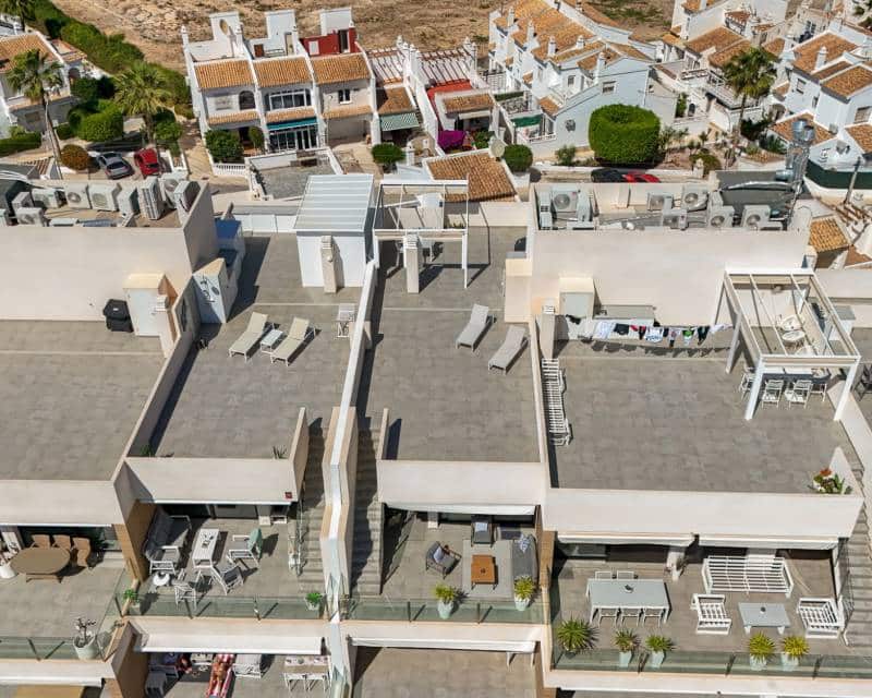 2 soveværelse Penthouse til salg i Villamartin med swimmingpool - € 375.000 (Ref: 10101362)