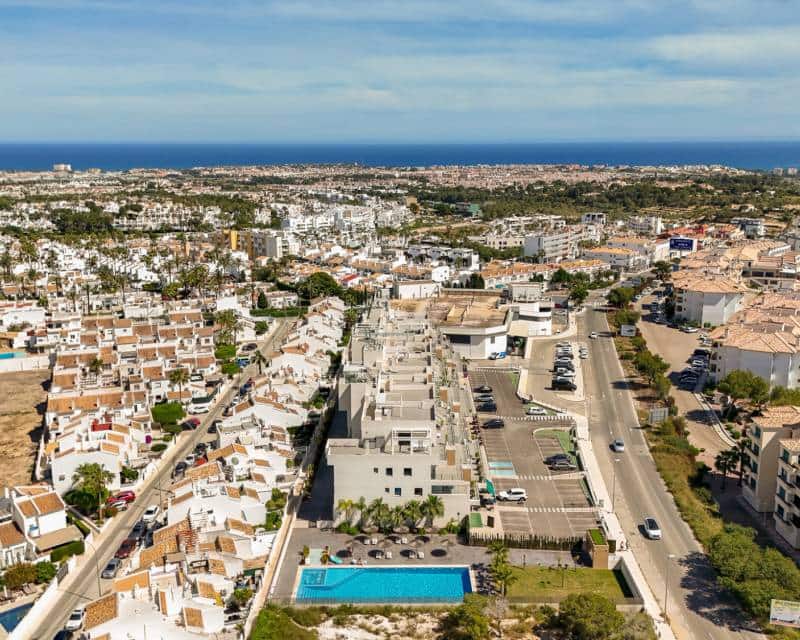 2 soveværelse Penthouse til salg i Villamartin med swimmingpool - € 375.000 (Ref: 10101362)