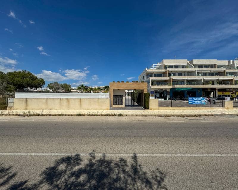 2 soveværelse Penthouse til salg i Villamartin med swimmingpool - € 375.000 (Ref: 10101362)