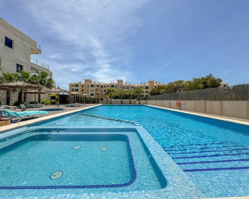 2 soveværelse Penthouse til salg i Villamartin med swimmingpool - € 375.000 (Ref: 10101362)