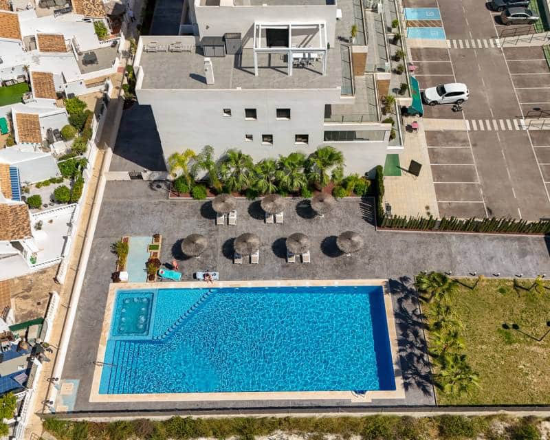 2 soveværelse Penthouse til salg i Villamartin med swimmingpool - € 375.000 (Ref: 10101362)