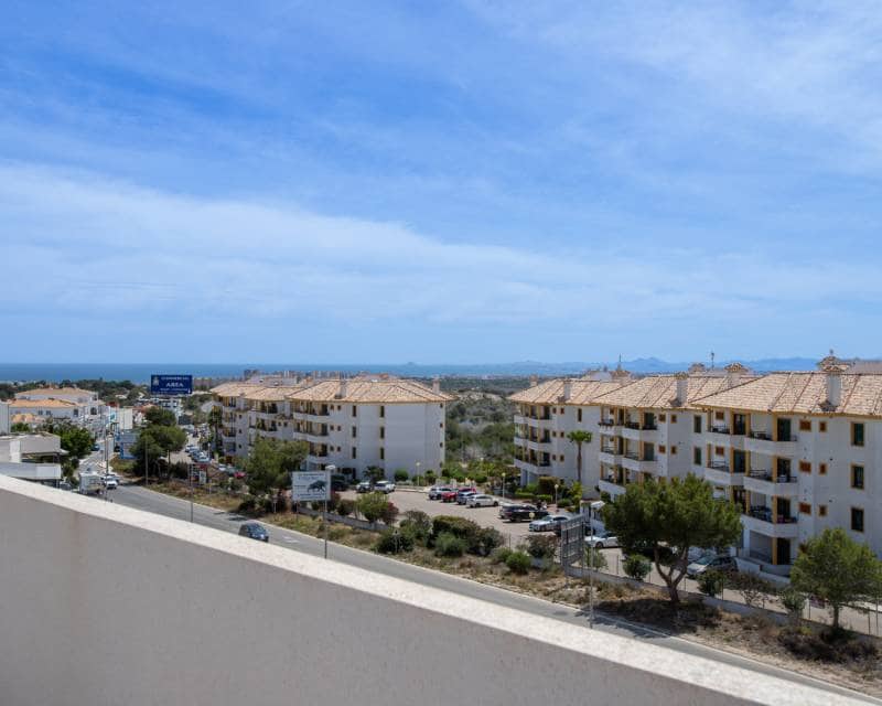 2 soveværelse Penthouse til salg i Villamartin med swimmingpool - € 375.000 (Ref: 10101362)