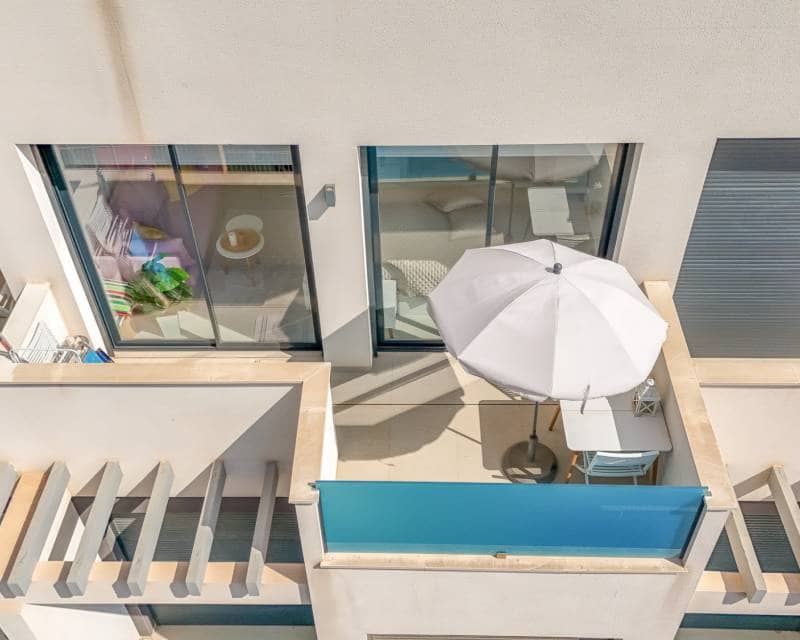 Ático de 1 habitación en Torrevieja en venta con piscina - 228.000 € (Ref: 10101363)