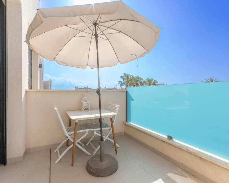 Ático de 1 habitación en Torrevieja en venta con piscina - 228.000 € (Ref: 10101363)