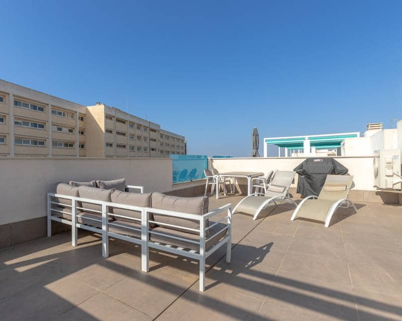 Ático de 1 habitación en Torrevieja en venta con piscina - 228.000 € (Ref: 10101363)