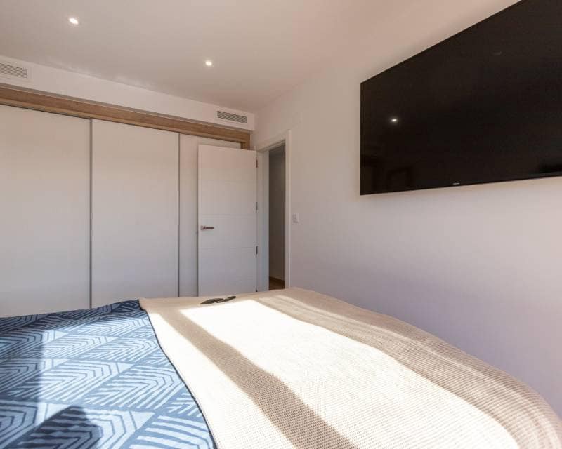 4 makuuhuone Huvila myytävänä paikassa Los Balcones mukana uima-altaan 
autotalli - 549 000 € (Ref: 10101364)