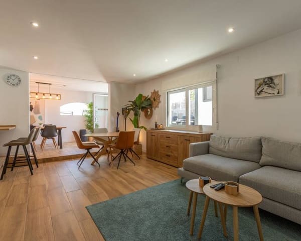 4 makuuhuone Huvila myytävänä paikassa Los Balcones mukana uima-altaan 
autotalli - 549 000 € (Ref: 10101364)