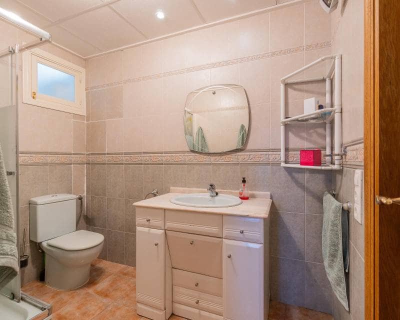 4 sypialnia Dom szeregowy na sprzedaż w Torrevieja z basenem - 369 000 € (Ref: 10102964)
