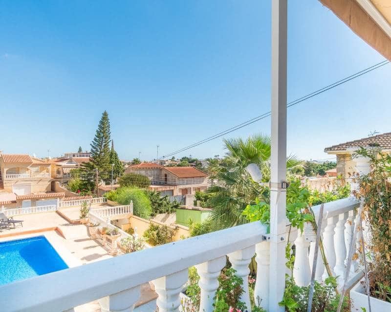 4 sypialnia Dom szeregowy na sprzedaż w Torrevieja z basenem - 369 000 € (Ref: 10102964)