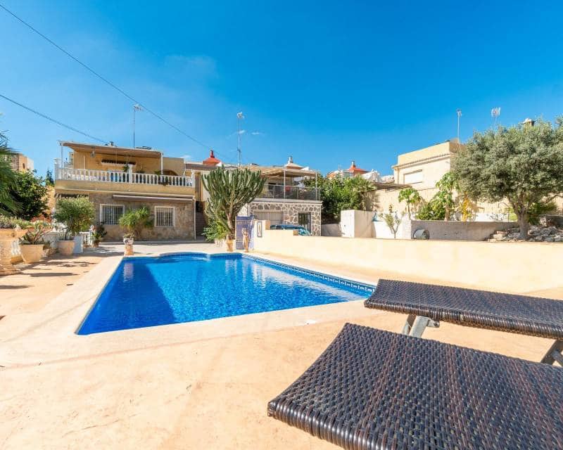 4 sypialnia Dom szeregowy na sprzedaż w Torrevieja z basenem - 369 000 € (Ref: 10102964)