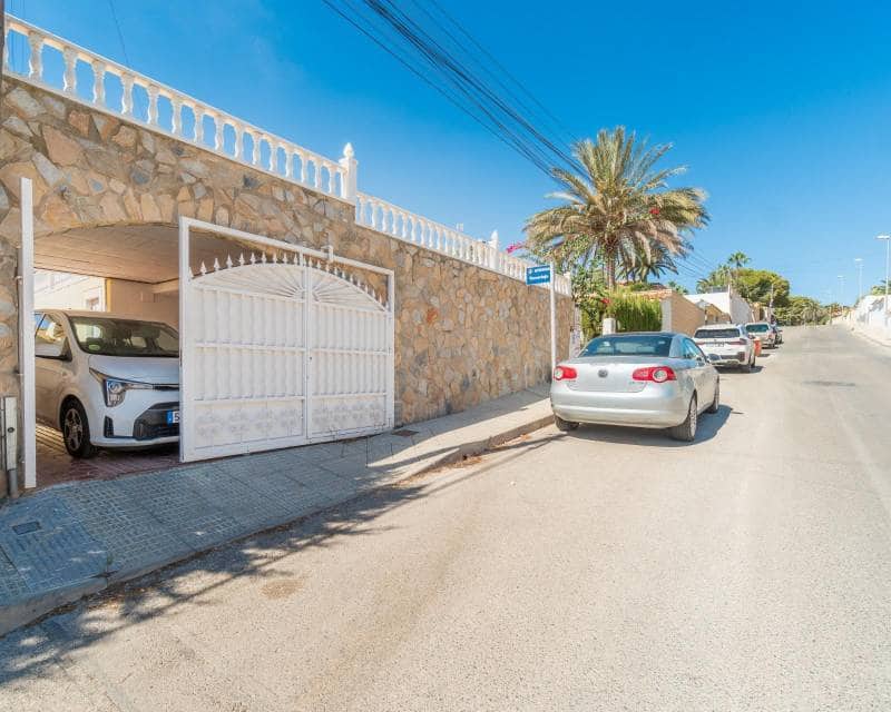 4 sypialnia Dom szeregowy na sprzedaż w Torrevieja z basenem - 369 000 € (Ref: 10102964)