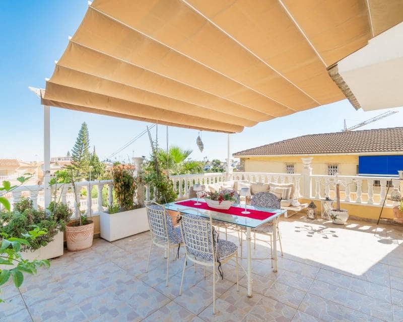 4 sypialnia Dom szeregowy na sprzedaż w Torrevieja z basenem - 369 000 € (Ref: 10102964)