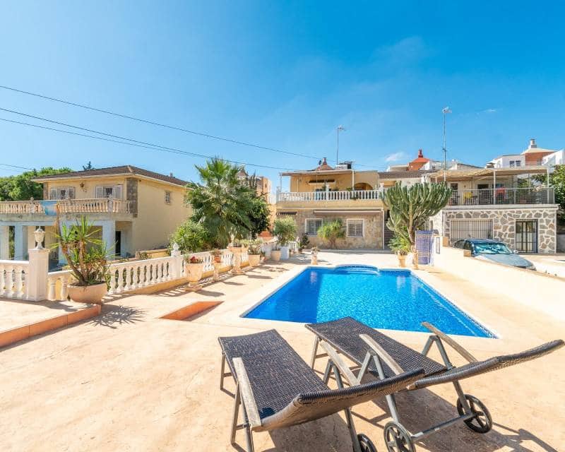 4 sypialnia Dom szeregowy na sprzedaż w Torrevieja z basenem - 369 000 € (Ref: 10102964)