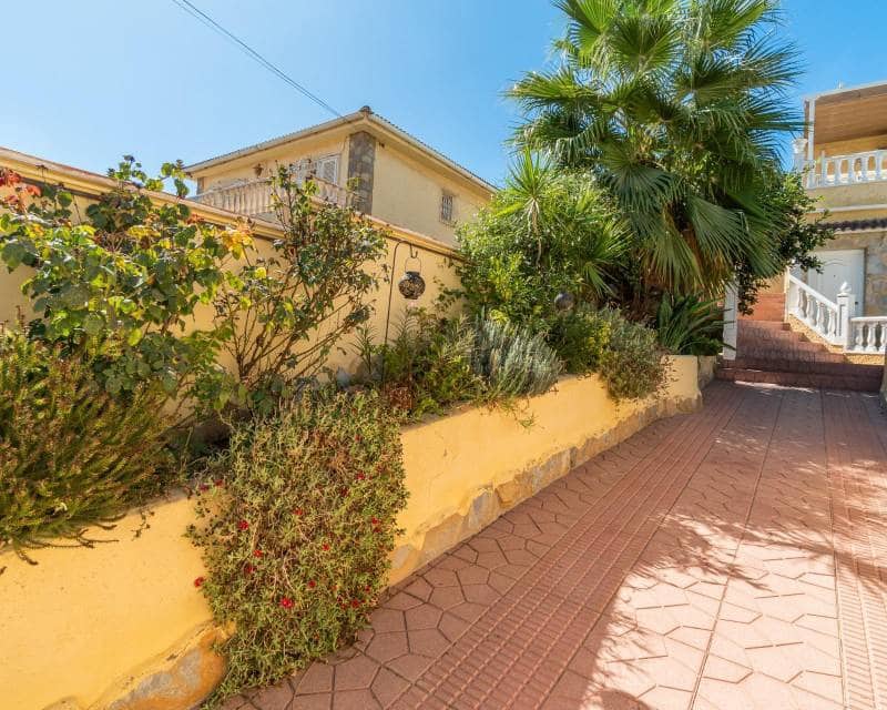 4 sypialnia Dom szeregowy na sprzedaż w Torrevieja z basenem - 369 000 € (Ref: 10102964)