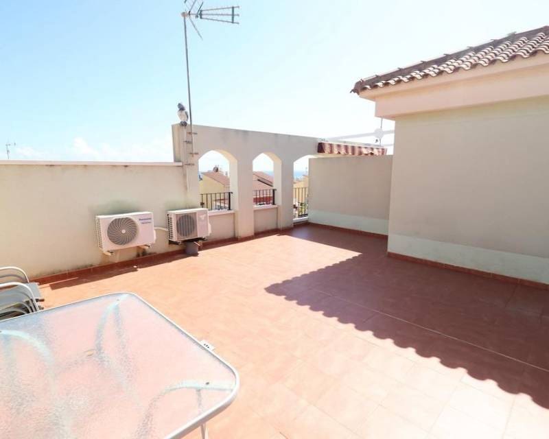 2 Zimmer Haus zu verkaufen in Torrevieja mit Pool - 210.000 € (Ref: 10102965)