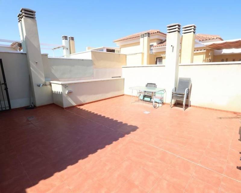 2 Zimmer Haus zu verkaufen in Torrevieja mit Pool - 210.000 € (Ref: 10102965)