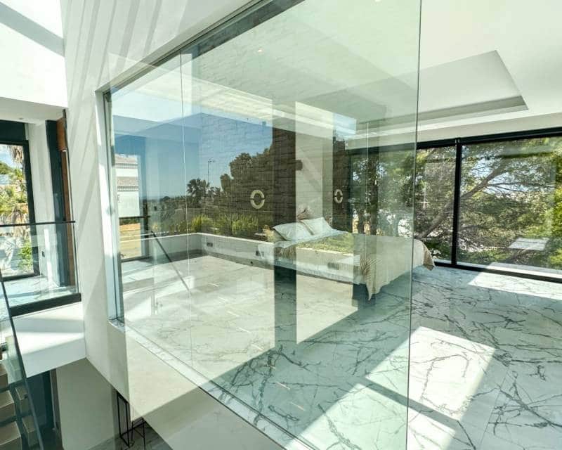 4 soverom Villa til salgs i Villamartin med svømmebasseng garasje - € 2 950 000 (Ref: 10103567)