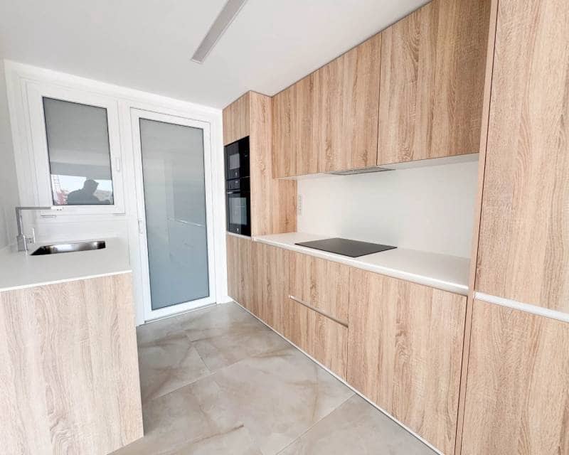 Apartamento de 2 habitaciones en Torrevieja en venta con piscina - 379.000 € (Ref: 10103568)