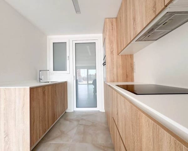 Apartamento de 2 habitaciones en Punta Prima, Torrevieja en venta con piscina - 379.000 € (Ref: 10103568)
