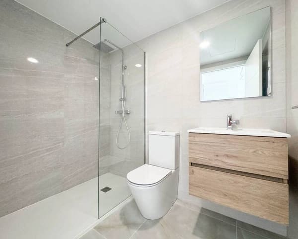 Apartamento de 2 habitaciones en Punta Prima, Torrevieja en venta con piscina - 379.000 € (Ref: 10103568)